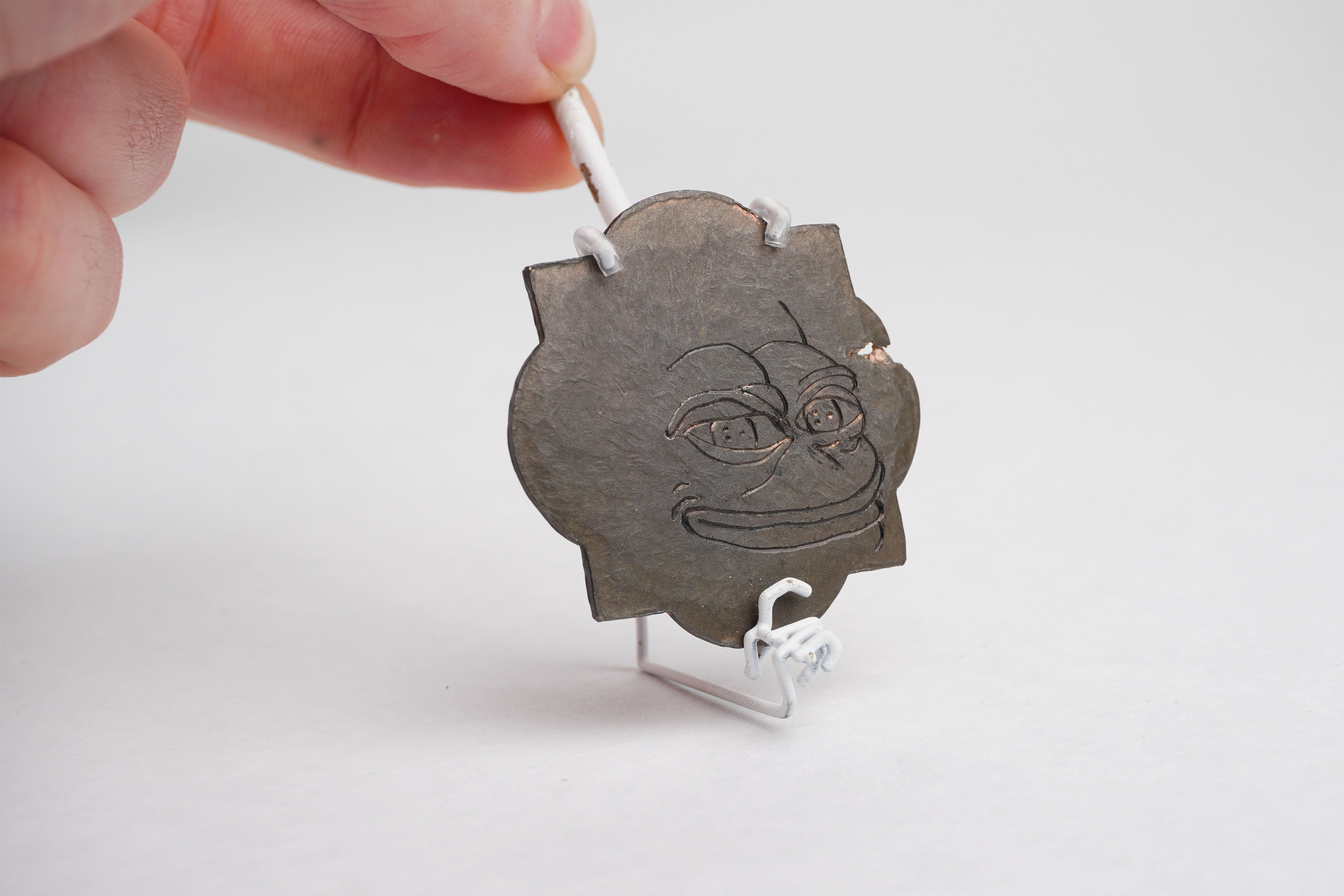 Small Idol with Engraved Frog (mounted)